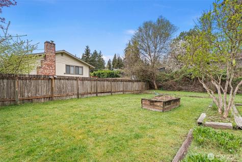 812 California Avenue SE Port Orchard WA 98366