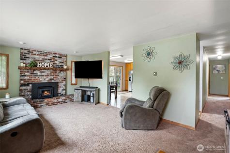 812 California Avenue SE Port Orchard WA 98366