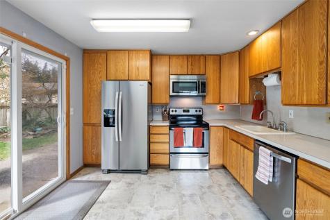 812 California Avenue SE Port Orchard WA 98366