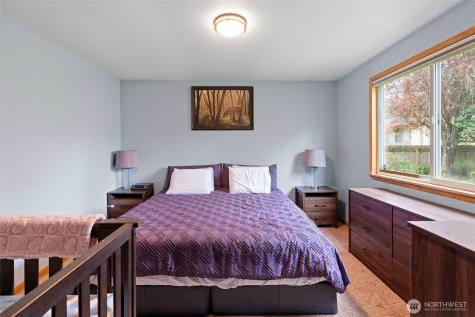 812 California Avenue SE Port Orchard WA 98366