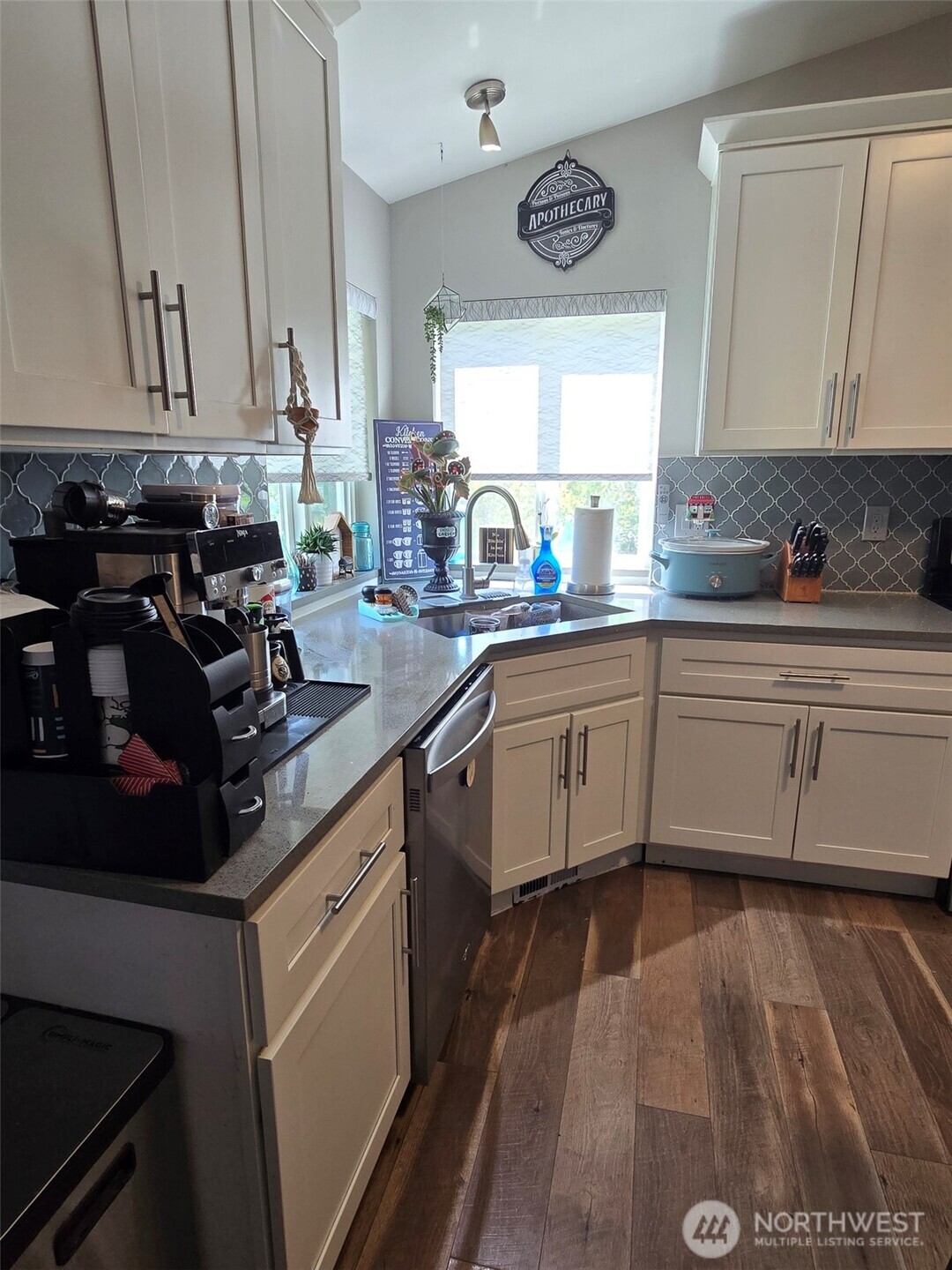 6611 Crescent Beach Rd Road NW Vaughn WA 98394