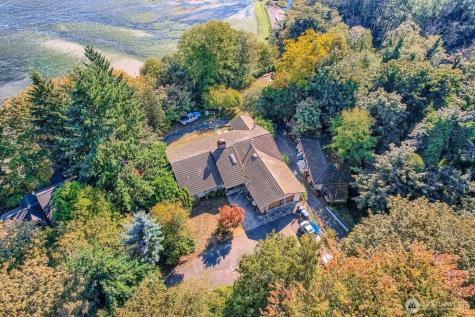 30726 43rd Avenue SW Federal Way WA 98023