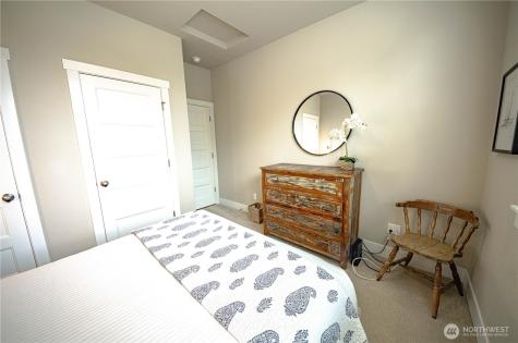 424 Vine Maple Lane SW Ocean Shores WA 98569