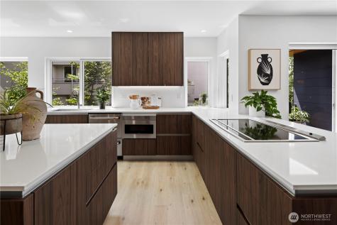 6304 Lakeview Drive Kirkland WA 98033