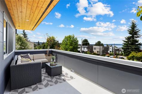 6304 Lakeview Drive Kirkland WA 98033