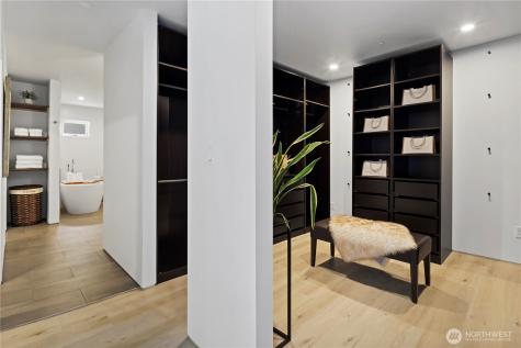 6304 Lakeview Drive Kirkland WA 98033