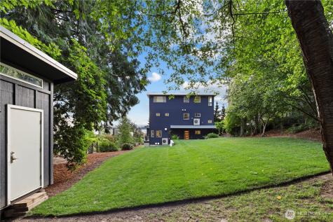 6304 Lakeview Drive Kirkland WA 98033