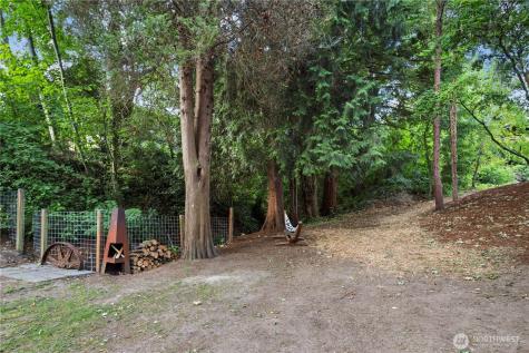 6304 Lakeview Drive Kirkland WA 98033