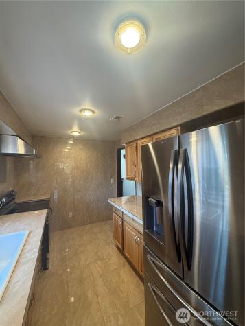 1017 Ballentine Street Raymond WA 98577