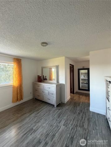 1017 Ballentine Street Raymond WA 98577