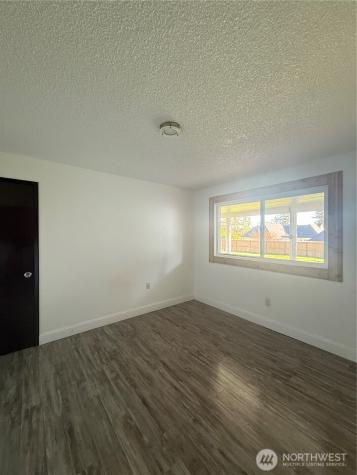 1017 Ballentine Street Raymond WA 98577