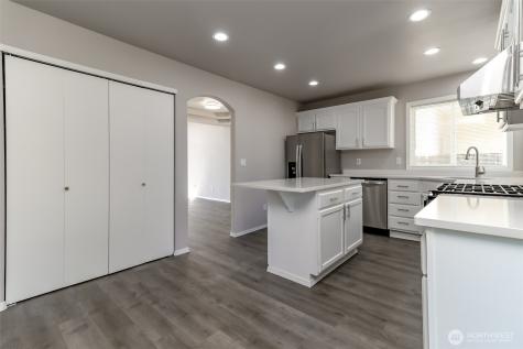 27012 117th Place SE Kent WA 98030