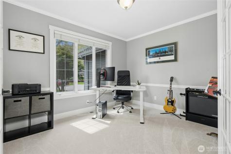 2218 274th Court SE Sammamish WA 98075