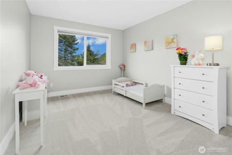 2218 274th Court SE Sammamish WA 98075