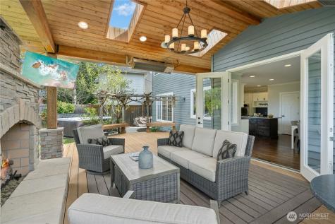 2218 274th Court SE Sammamish WA 98075