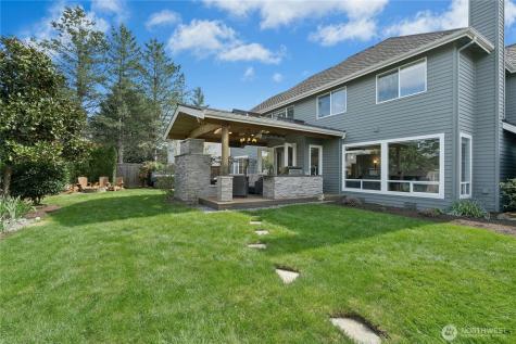 2218 274th Court SE Sammamish WA 98075