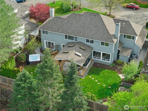2218 274th Court SE Sammamish WA 98075