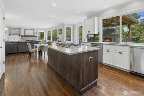 2218 274th Court SE Sammamish WA 98075