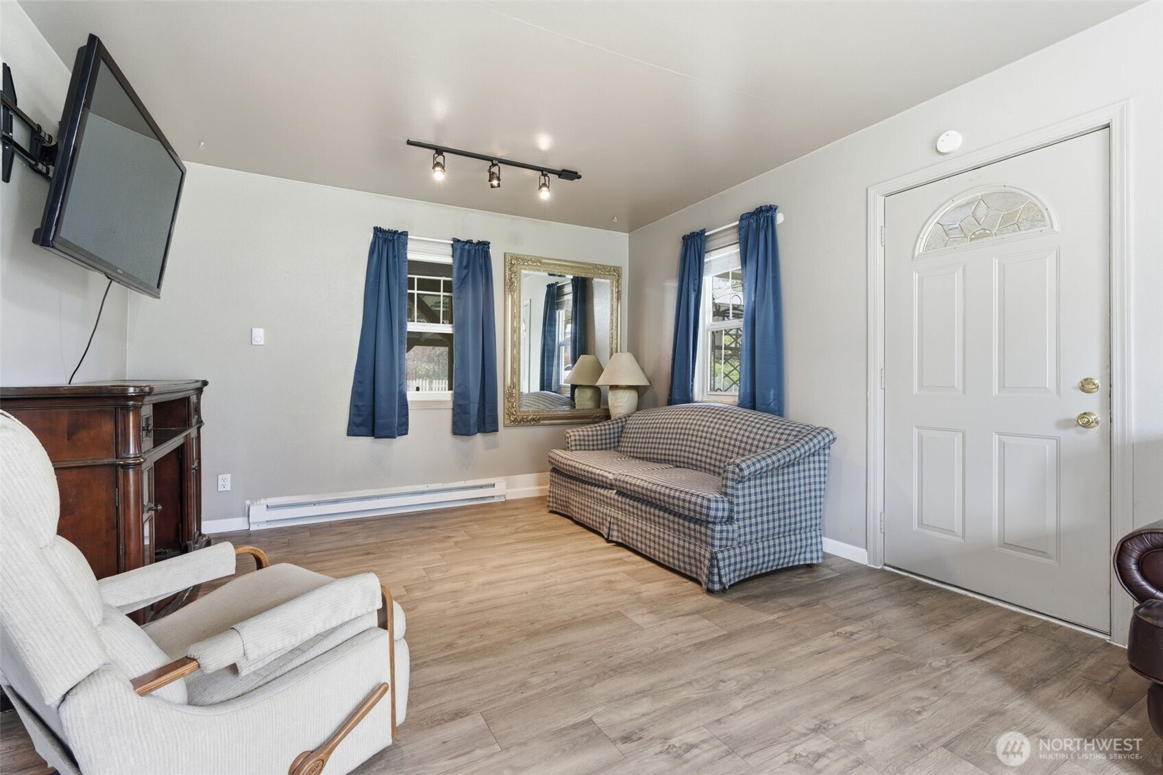 403 Queen Avenue Pe Ell WA 98572