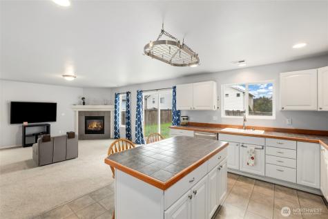 18412 95th Avenue Ct E Puyallup WA 98375