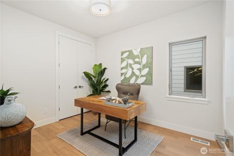 8707 126th Avenue NE Kirkland WA 98033