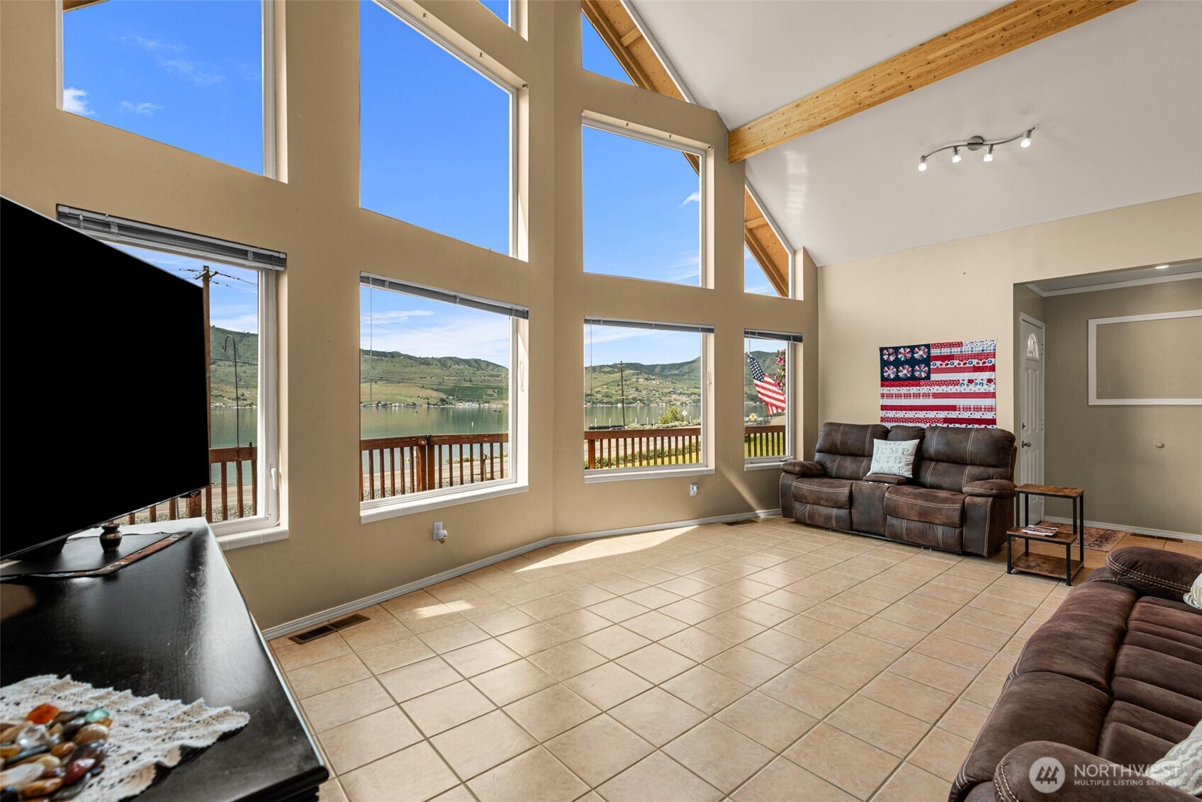 111 Eldorado Way Chelan WA 98816
