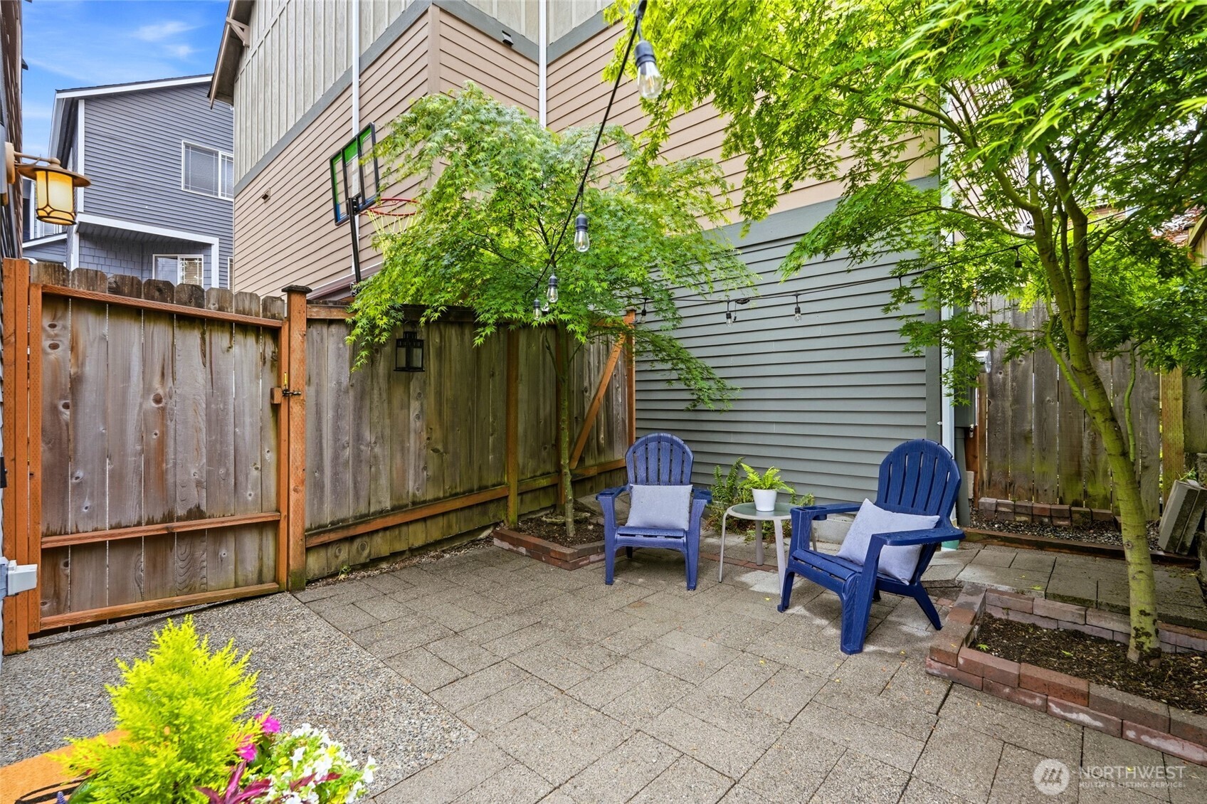 725 N 95th Street Seattle WA 98103