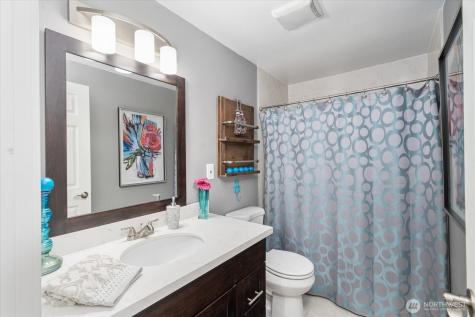 19828 104th Avenue SE Renton WA 98055