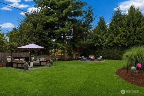 19828 104th Avenue SE Renton WA 98055