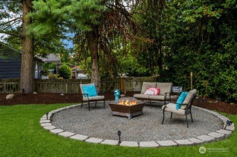 19828 104th Avenue SE Renton WA 98055