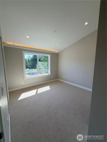 4305 NE 26 Place Renton WA 98059