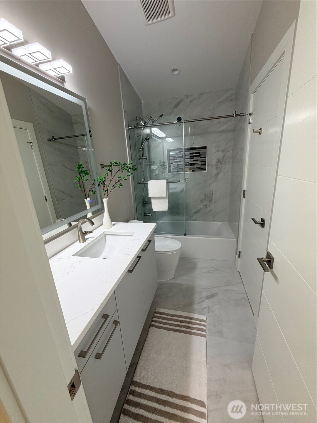 4305 NE 26 Place Renton WA 98059