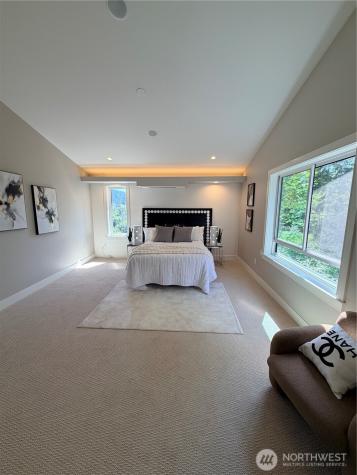 4305 NE 26 Place Renton WA 98059