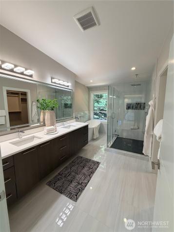 4305 NE 26 Place Renton WA 98059