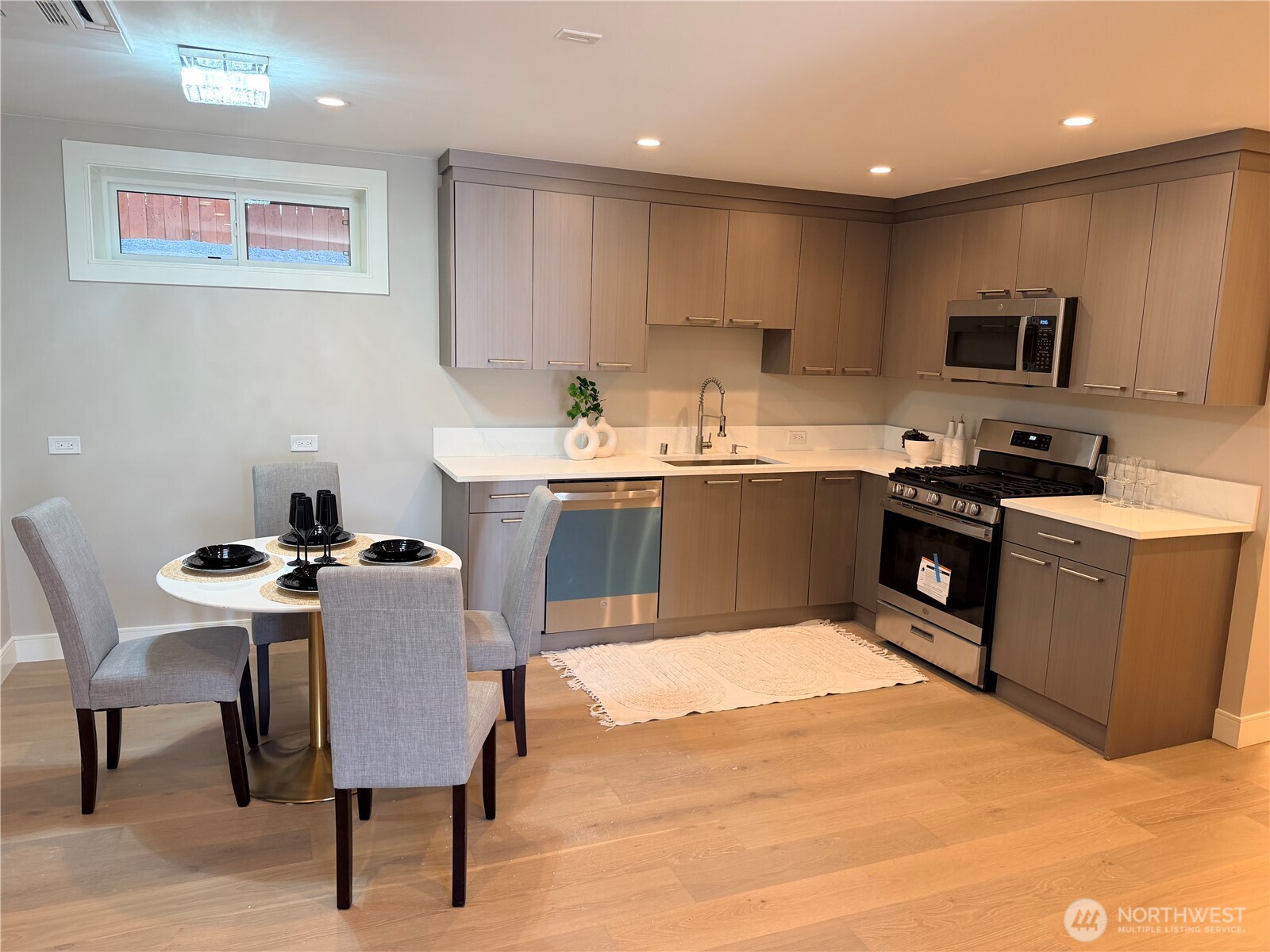 4305 NE 26 Place Renton WA 98059