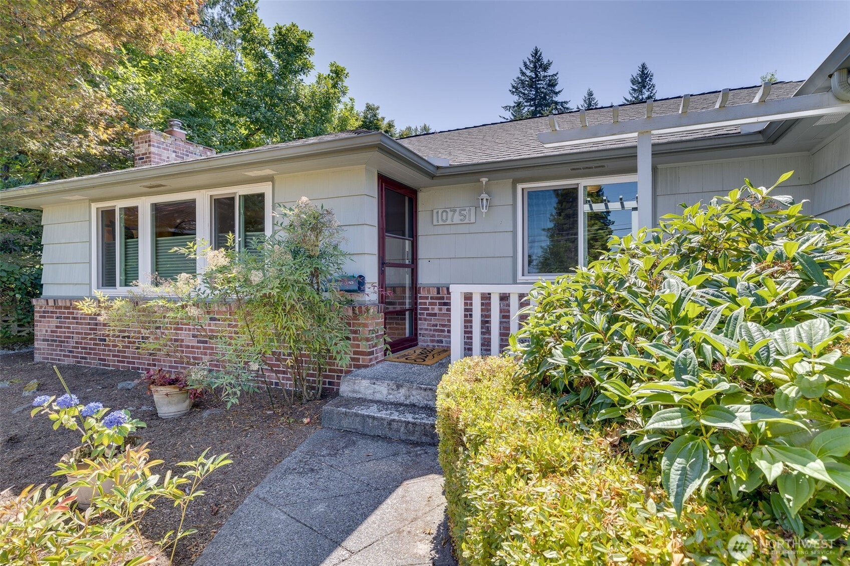 10751 Durland Avenue NE Seattle WA 98125