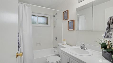 12515 SE 171st Street Renton WA 98058