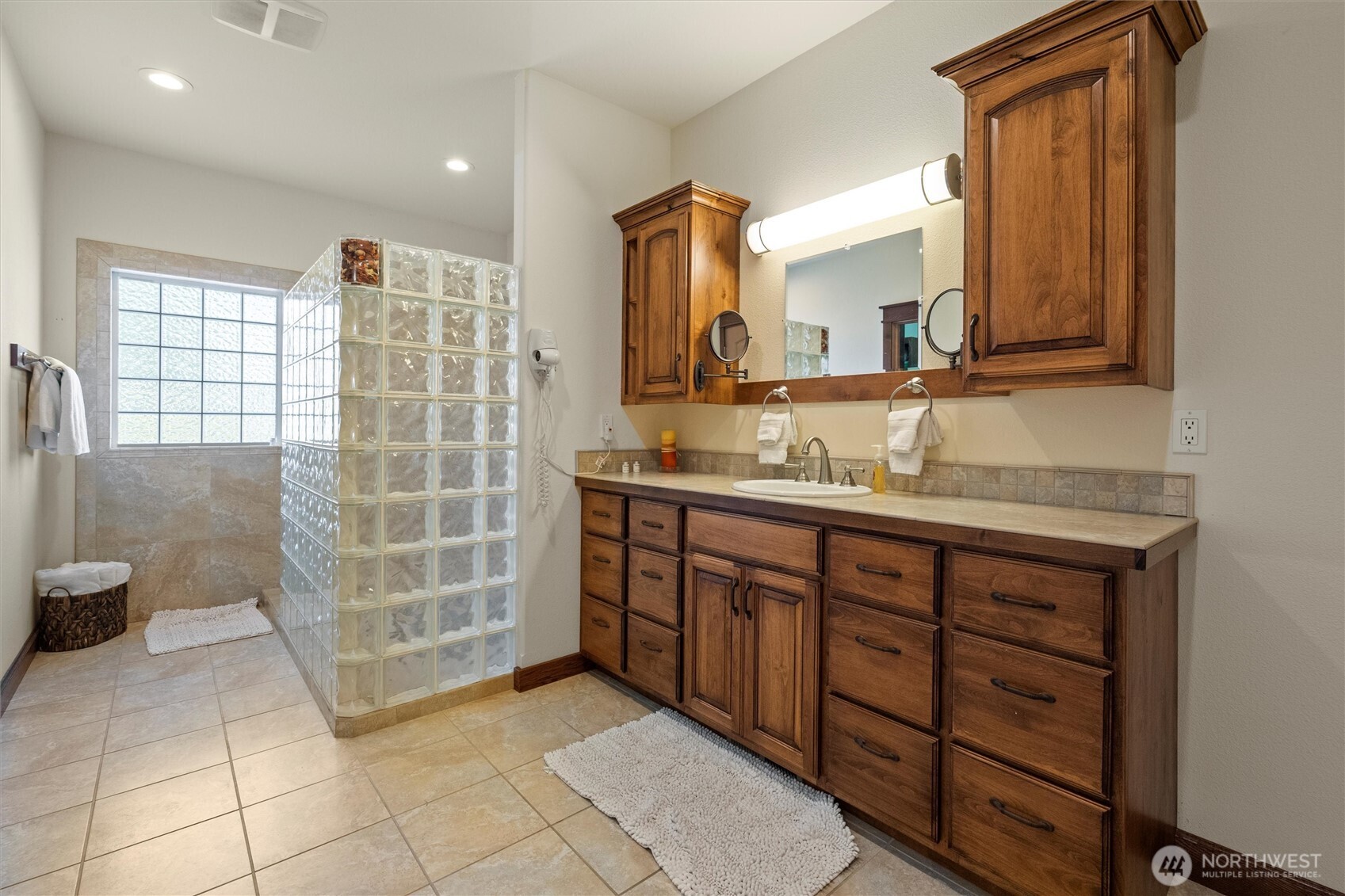 25725 Lincoln Hill Place E Creston WA 99147