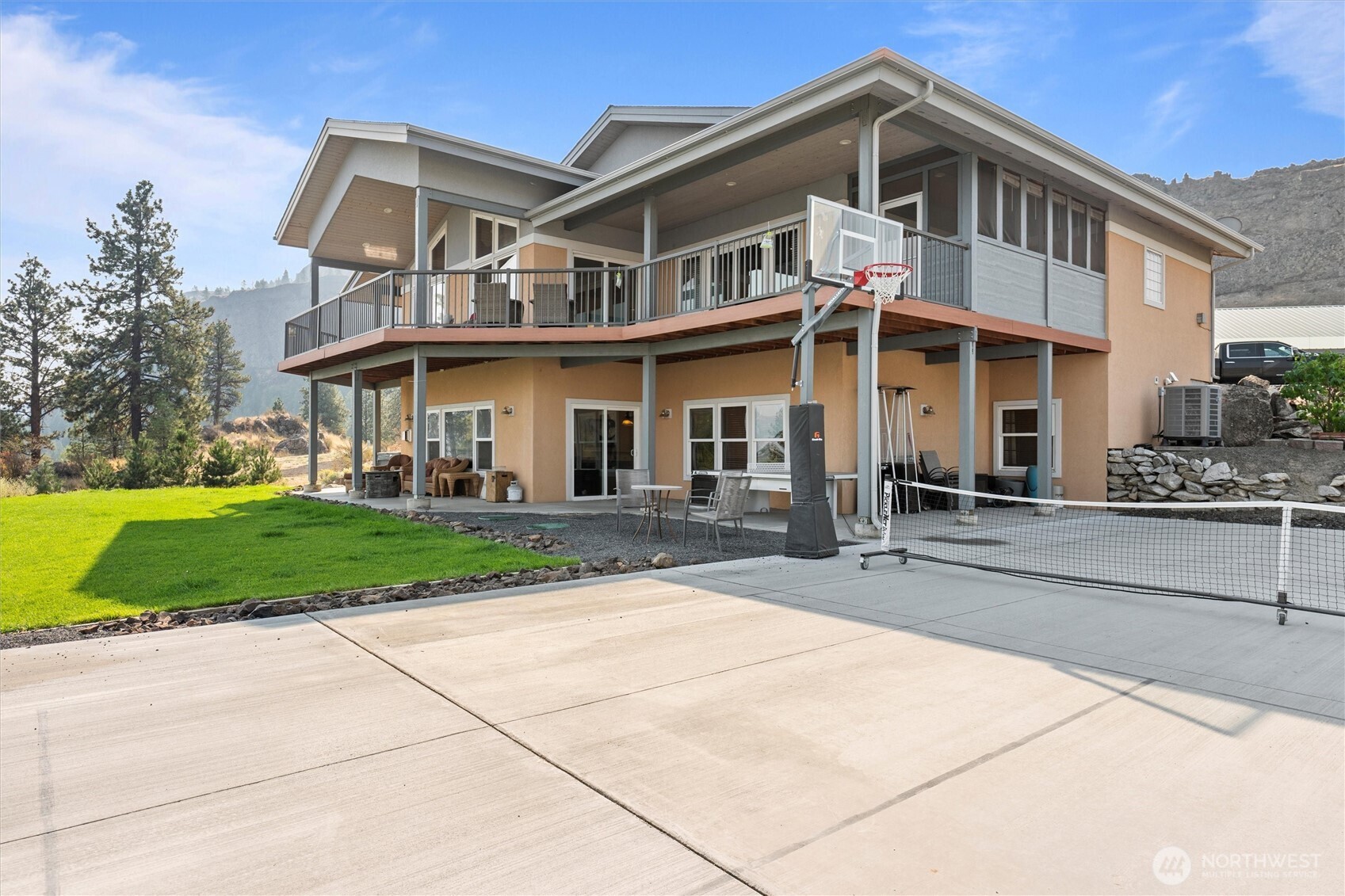25725 Lincoln Hill Place E Creston WA 99147