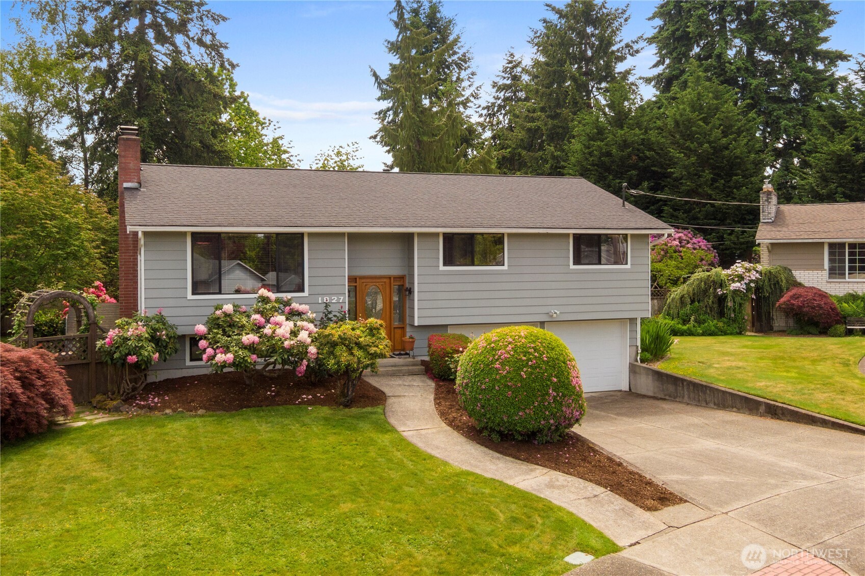 1827 N Whitman Street Tacoma WA 98406