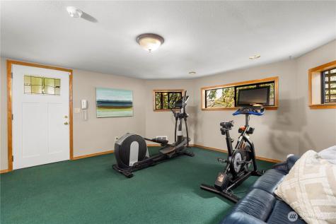 1827 N Whitman Street Tacoma WA 98406