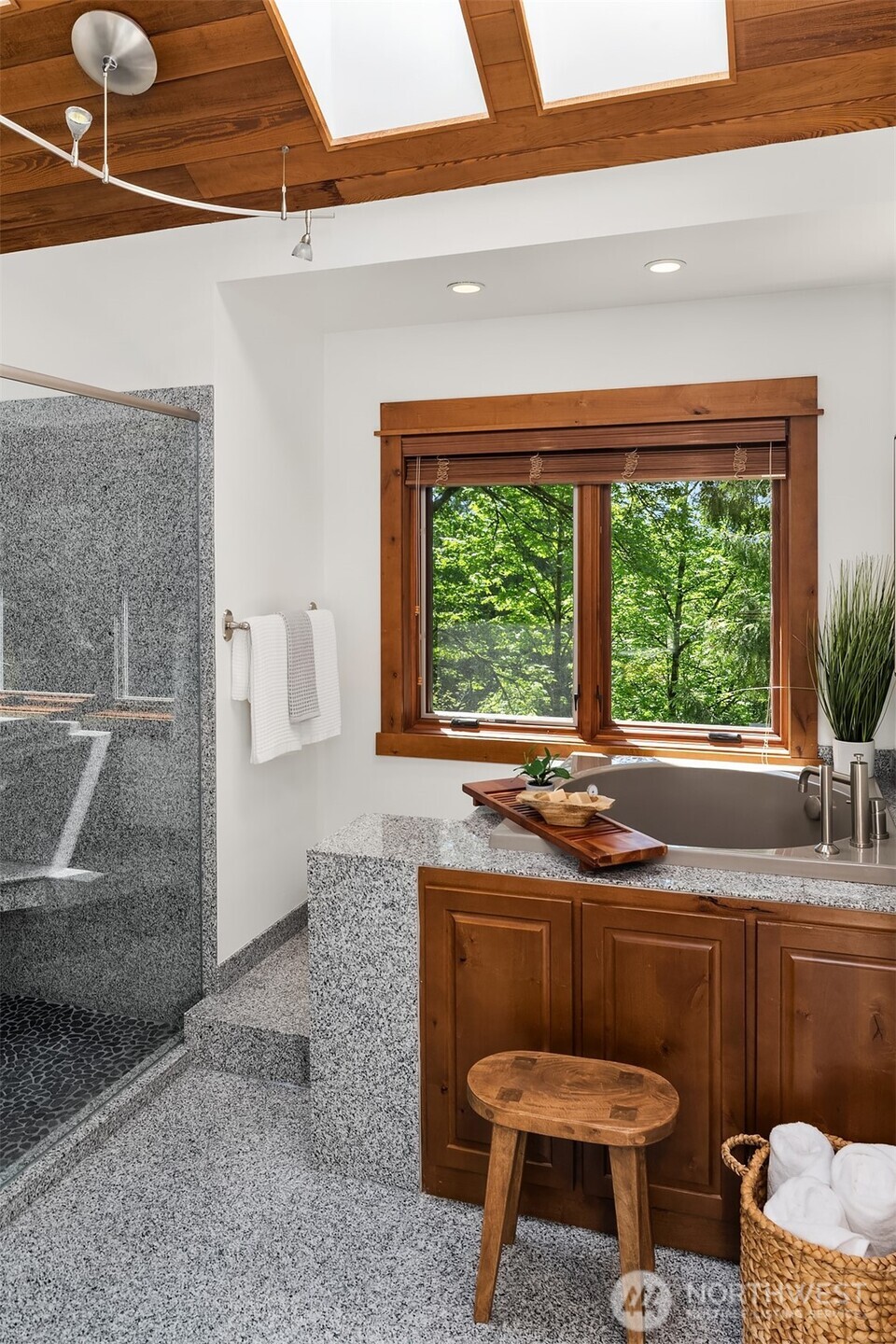 16700 Saybrook Drive NE Woodinville WA 98077