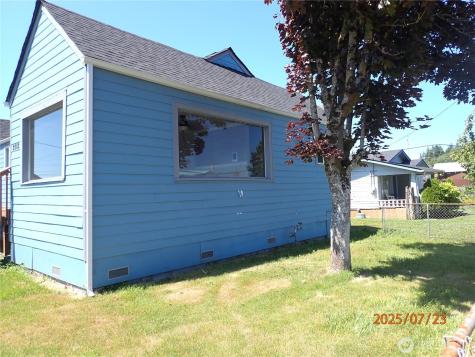 2002 Pacific Avenue Aberdeen WA 98520