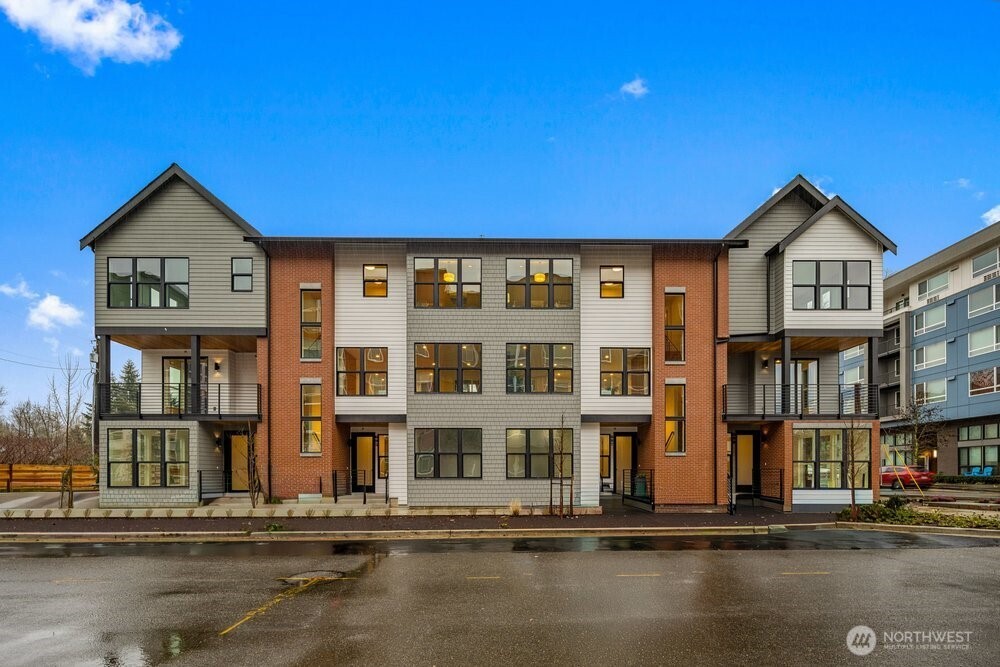 687 NW Locust St (Homesite #13) Issaquah WA 98027