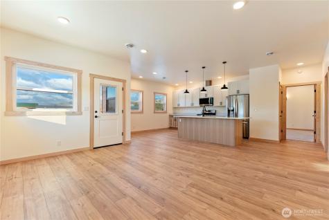 7 Round Rock Lane Winthrop WA 98862