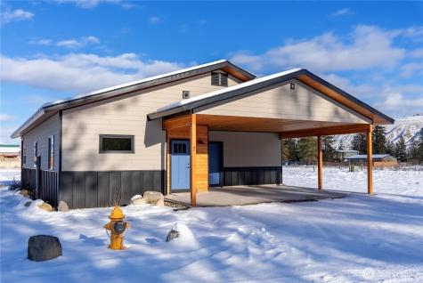 7 Round Rock Lane Winthrop WA 98862