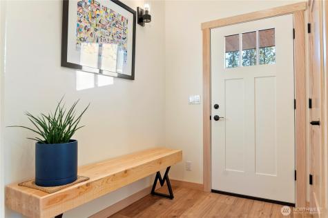 7 Round Rock Lane Winthrop WA 98862