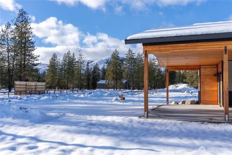 7 Round Rock Lane Winthrop WA 98862