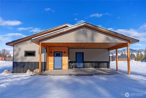 7 Round Rock Lane Winthrop WA 98862