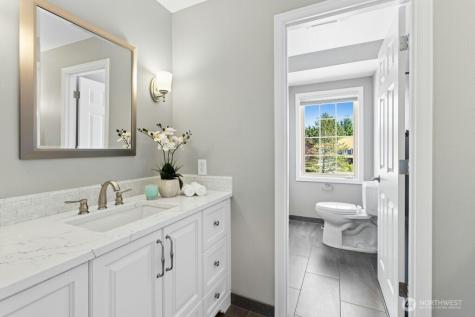 4649 225th Avenue SE Sammamish WA 98075